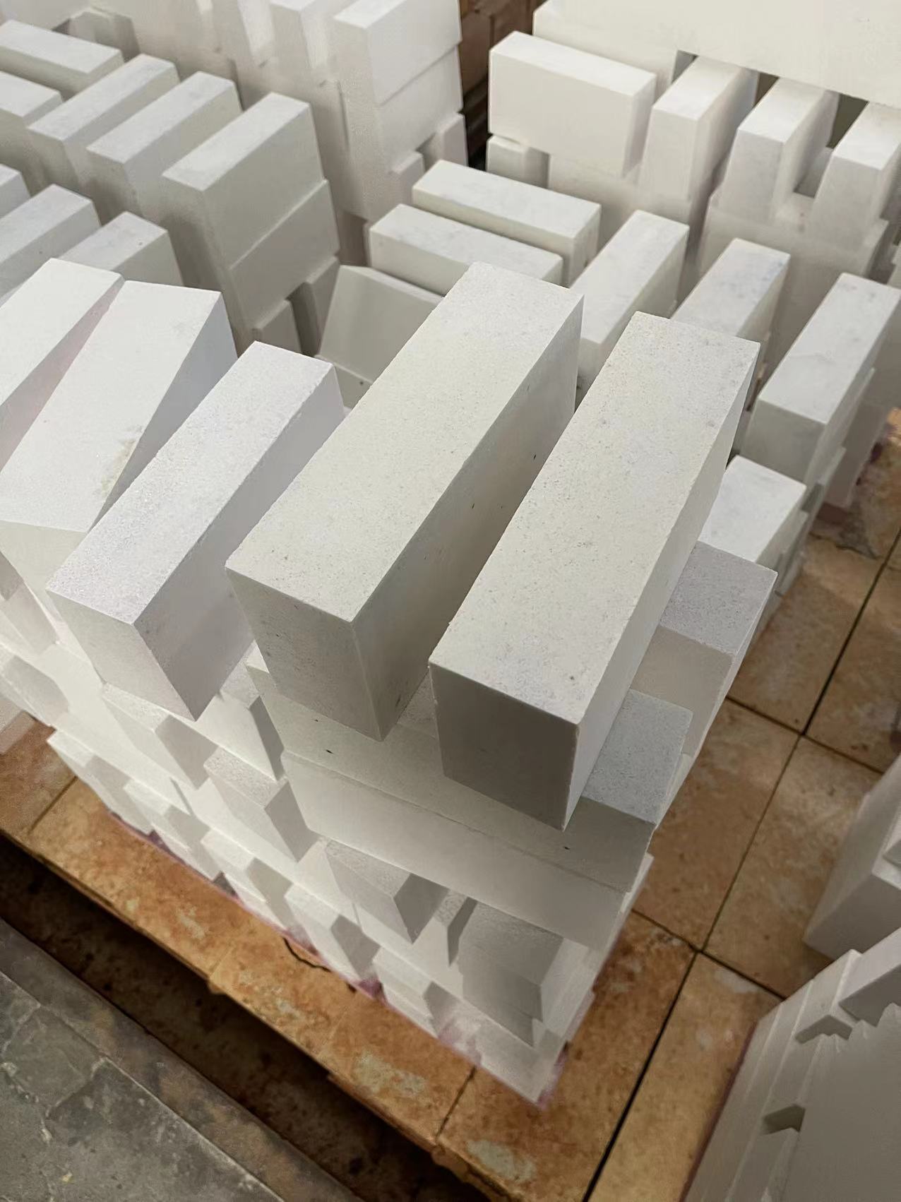 1717728320804993.jpg 1717728320804993.jpg